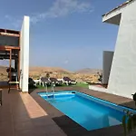Private With Pool In The Mountains 别墅 *