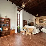 Private With Pool In The Mountains 别墅